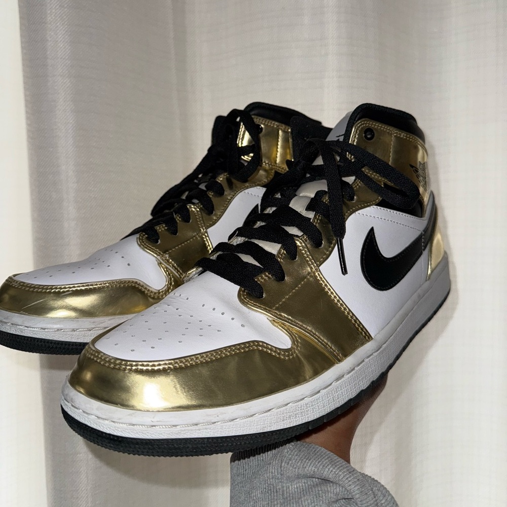 Air Jordan 1 Mid SE "Metallic Gold Men's 11.5